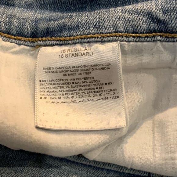 OLD NAVY Jeans Light Wash Raw Hem Size 16 Straight Leg Pockets - Picture 7 of 8